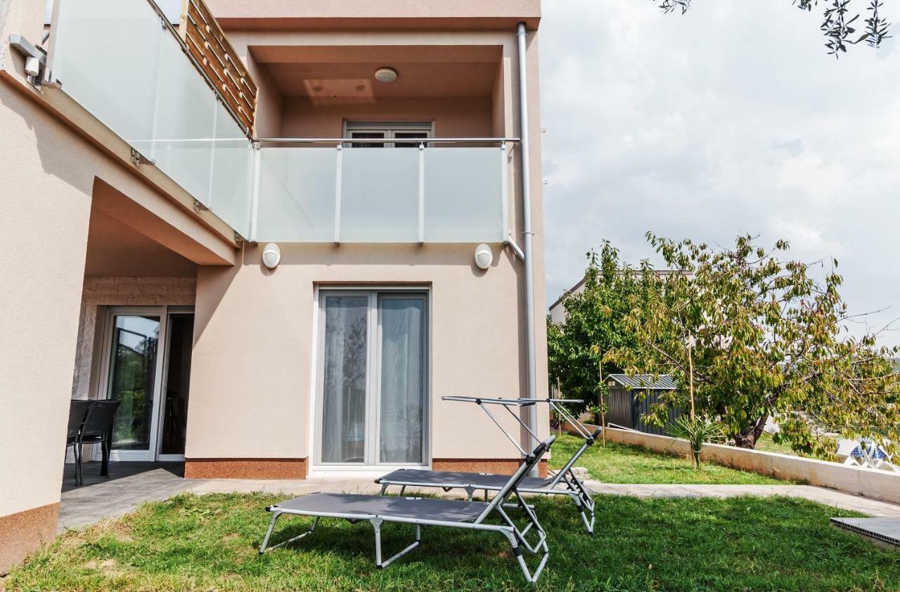 Apartments Lapidem Sukošan Dış mekan fotoğraf